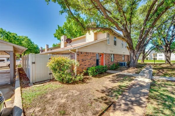 $200,000 | 2240 Tarpley Road, Unit 32, Carrollton, TX 75006
