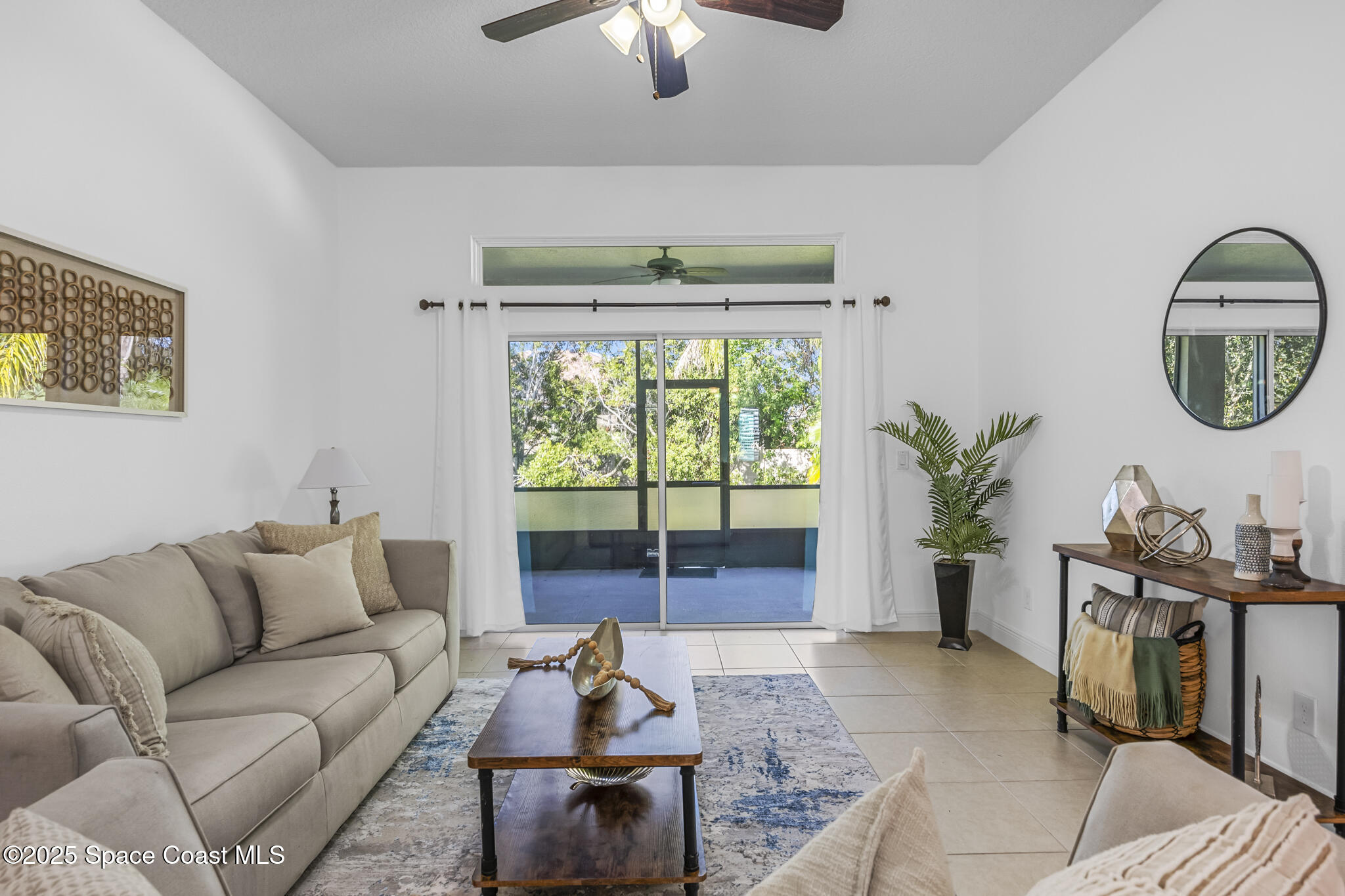 4282 Ruthann Circle Melbourne, FL 32934 - Photo 25 of 31 Living room