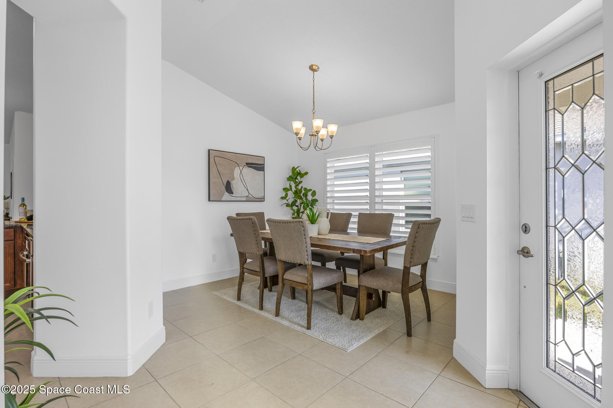 4282 Ruthann Circle Melbourne, FL 32934 - Photo 4 of 31 Dining