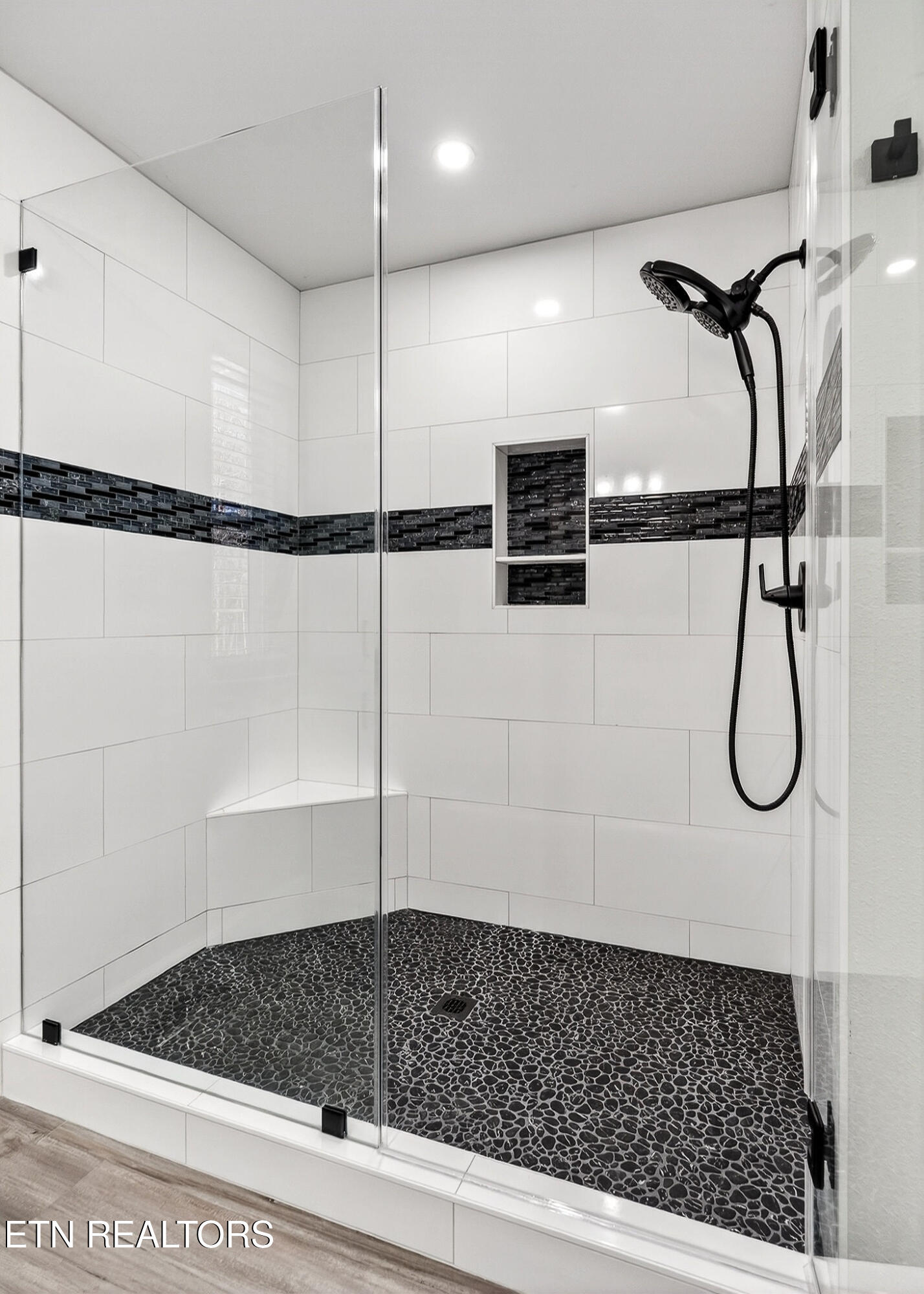 16 Pomeroy Court Crossville, TN 38558 - Photo 27 of 60 043_DSC01997