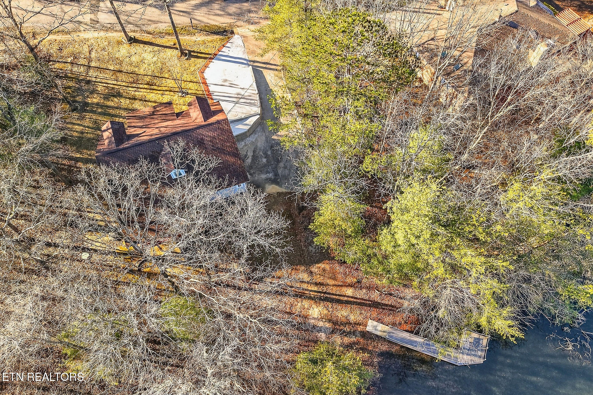 16 Pomeroy Court Crossville, TN 38558 - Photo 43 of 60 007_DJI_20260101093749_0014_D