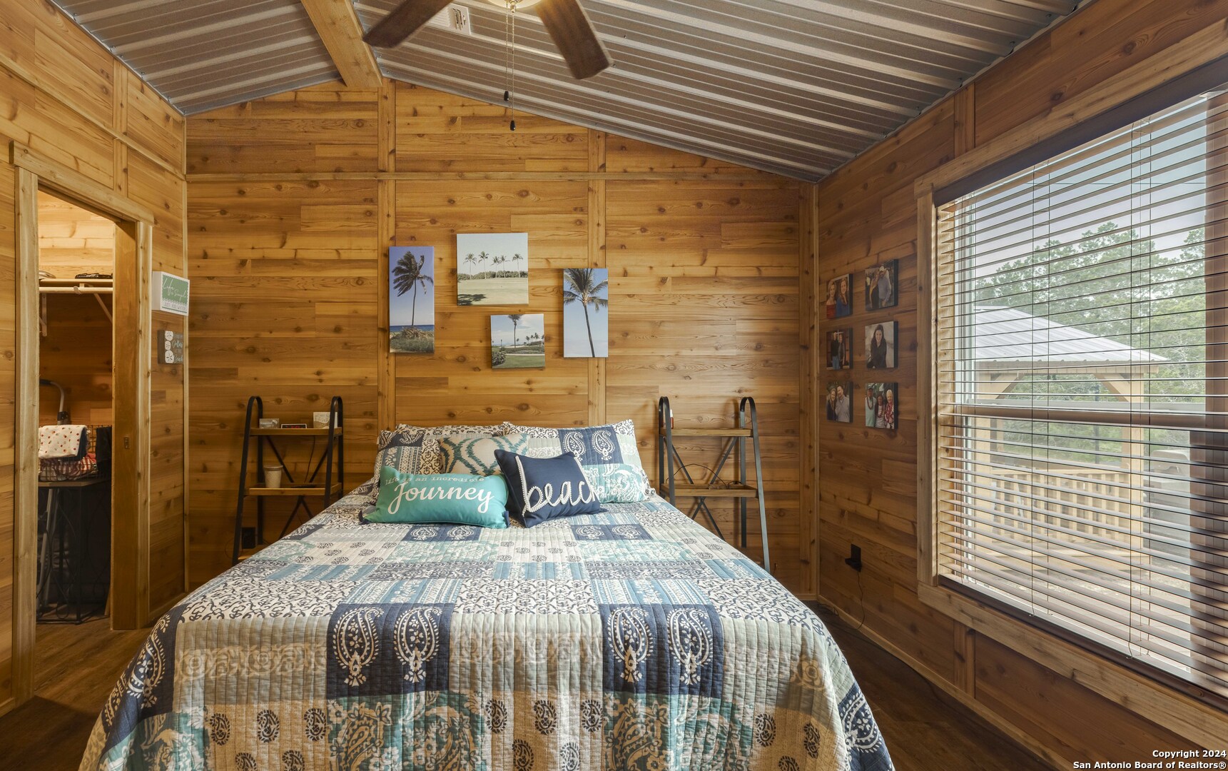 106 Homilius Road Comfort, TX 78013 - Photo 19 of 45 a bedroom with a bed and a window