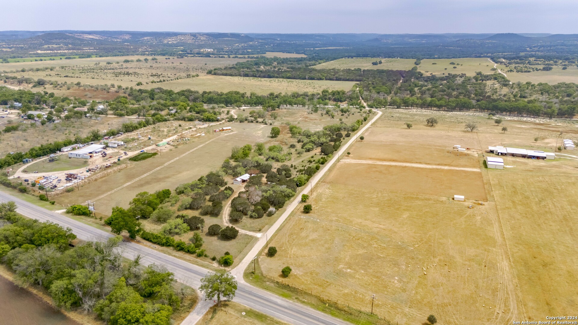 106 Homilius Road Comfort, TX 78013 - Photo 44 of 45 a view of an ocean view and mountain view