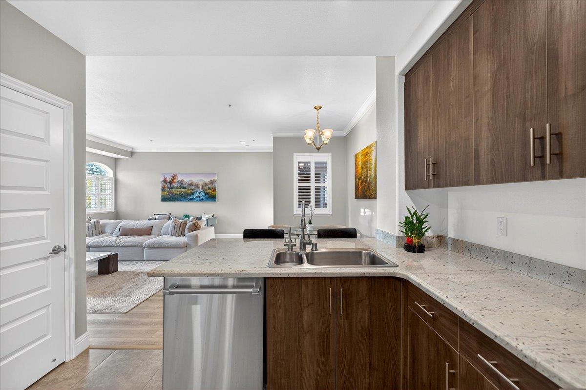 538 South Mathilda Avenue, Unit 301 Sunnyvale, CA 94086 - Photo 14 of 54
