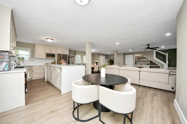 $2,900 | 5511 Lacreek Lane, Spring, TX 77379