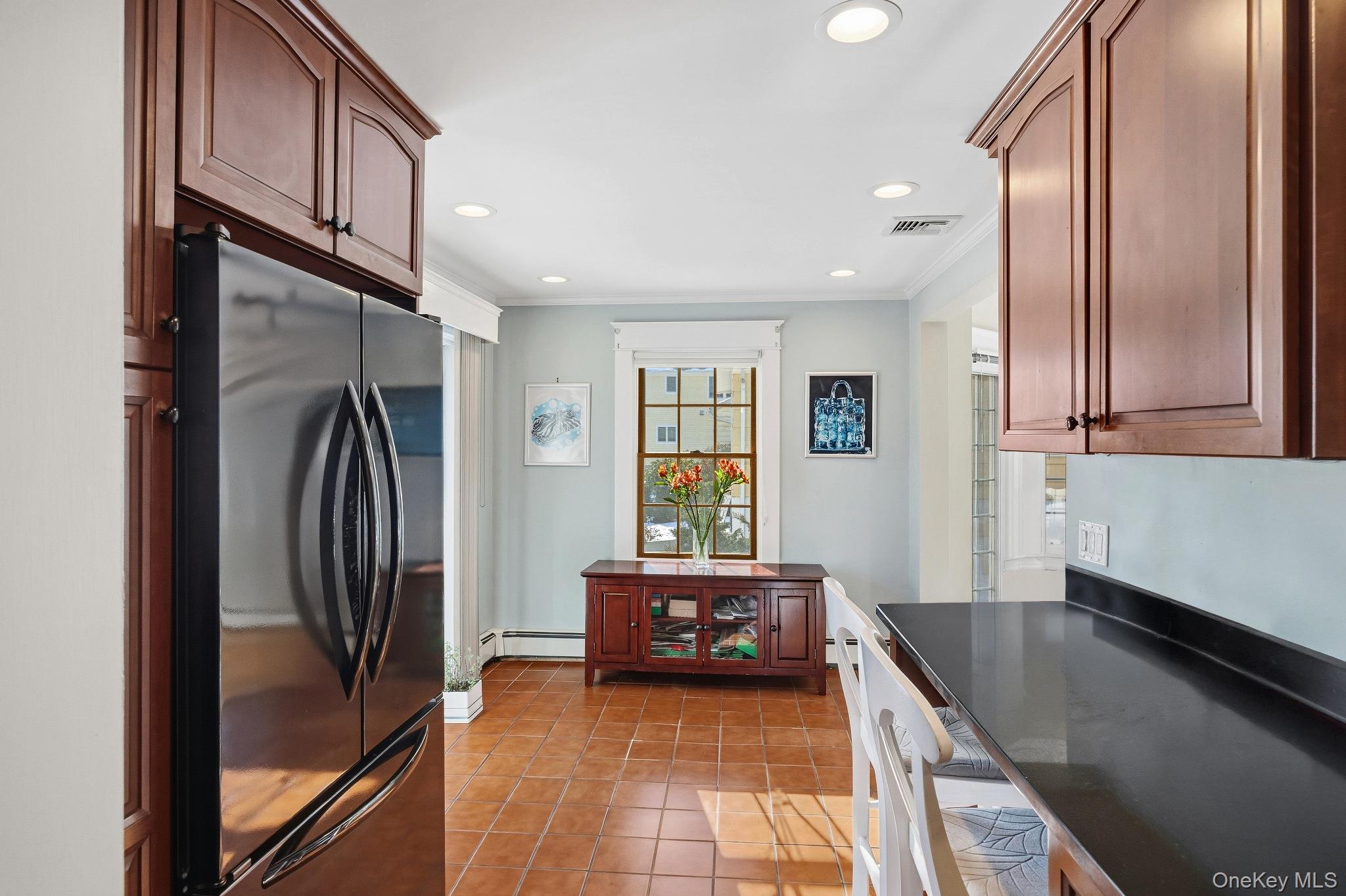 148 Madison Road Scarsdale, NY 10583 - Photo 9 of 24