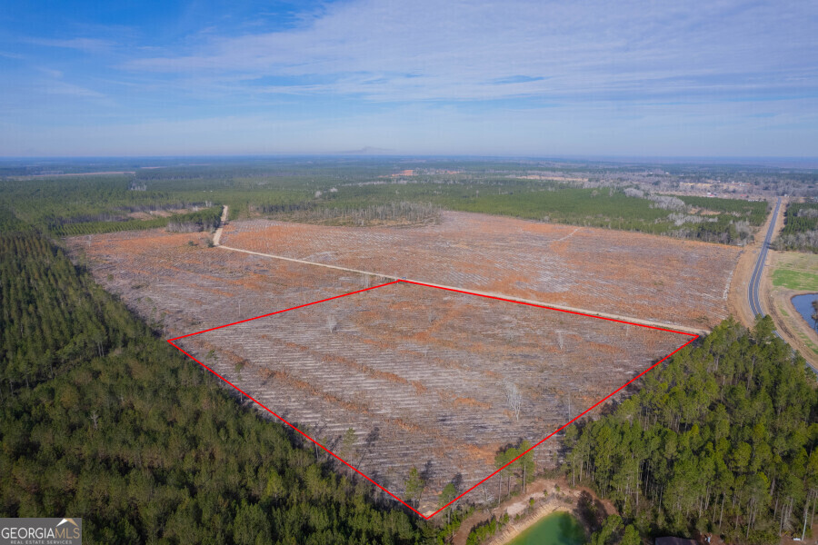 6 Morris Break Road Odum, GA 31555 - Photo 3 of 16 a view of a tennis court