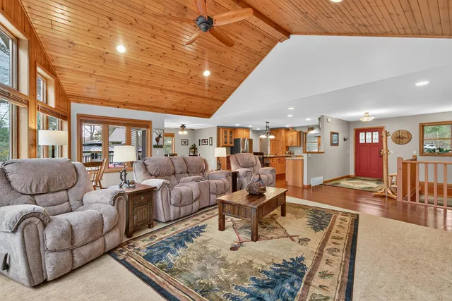 $775,000 | W2330 Otter Ponds Court, Keshena, WI 54135