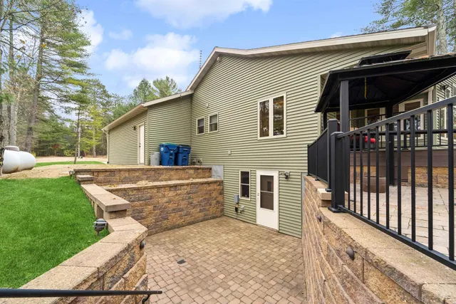 $775,000 | W2330 Otter Ponds Court, Keshena, WI 54135