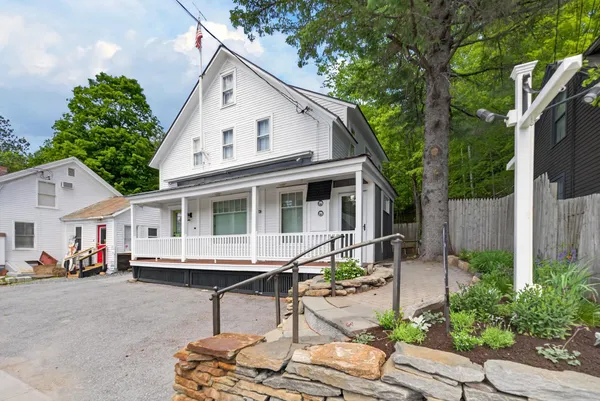 $459,000 | 33 West Main Street, Wilmington, VT 05363
