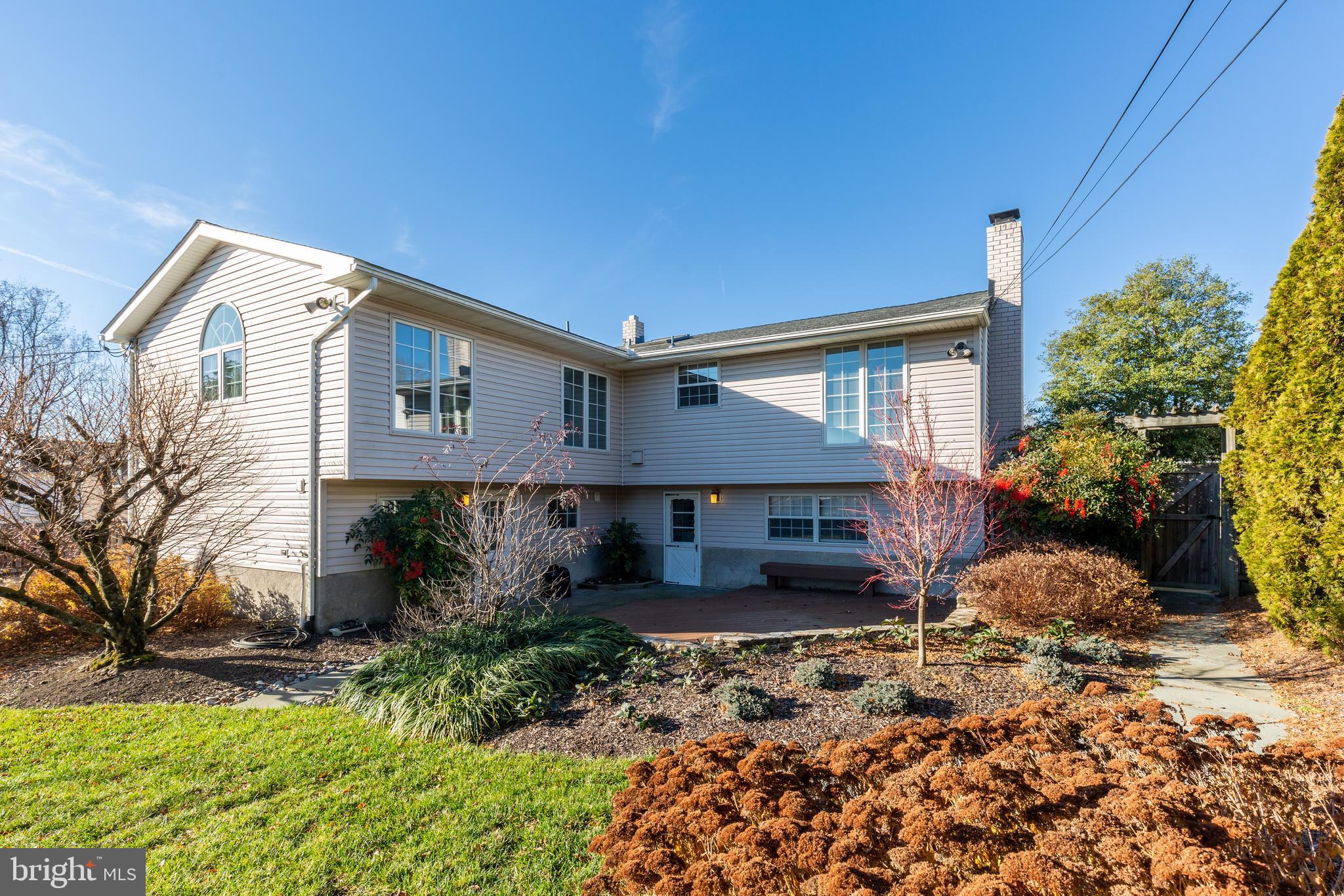 207 Locknell Road Lutherville-Timonium, MD 21093 - Photo 2 of 54 Gallery Image 2