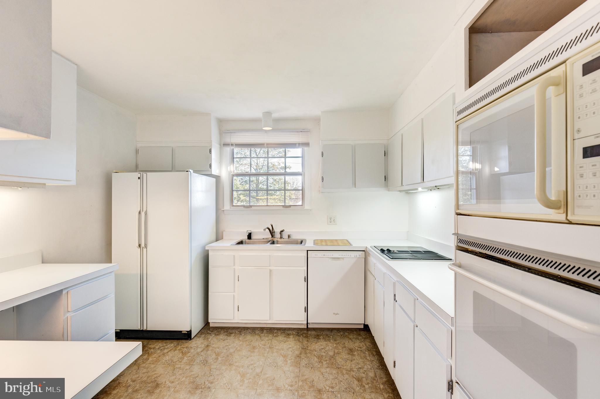 207 Locknell Road Lutherville-Timonium, MD 21093 - Photo 11 of 54 Gallery Image 11