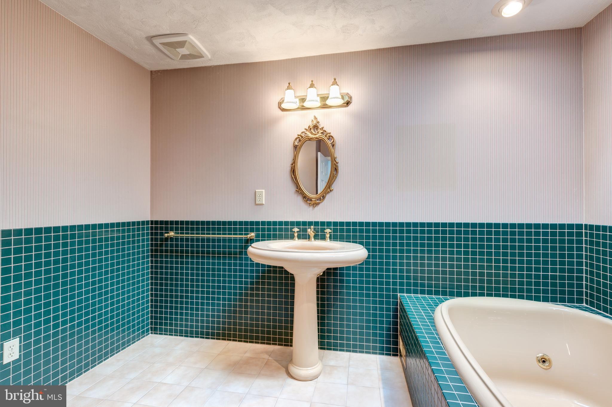 207 Locknell Road Lutherville-Timonium, MD 21093 - Photo 23 of 54 Gallery Image 23