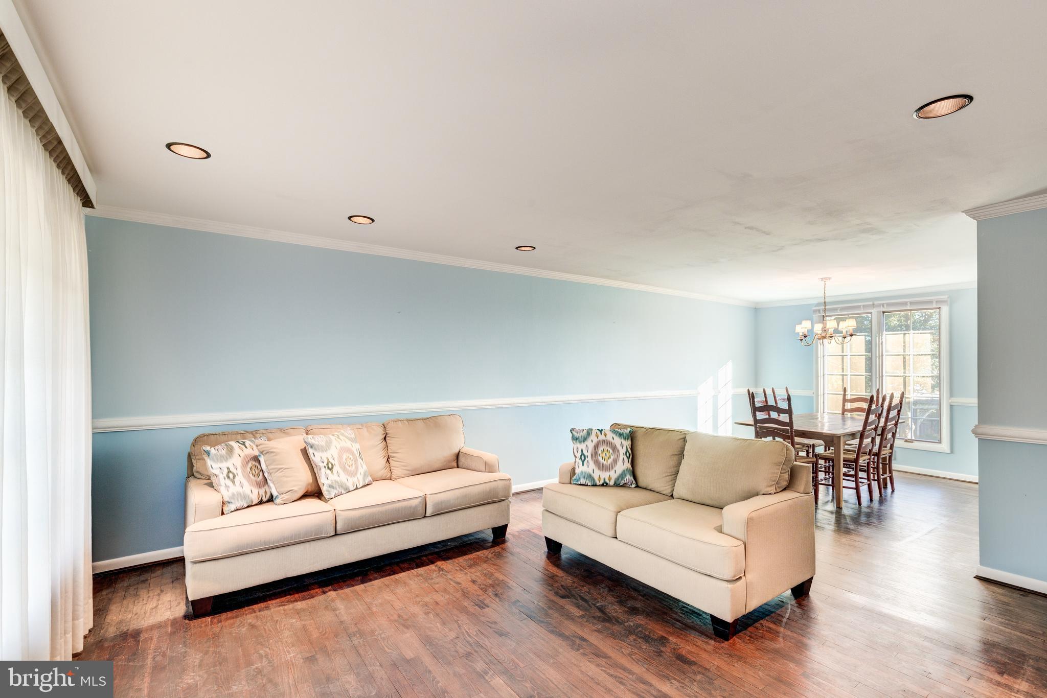207 Locknell Road Lutherville-Timonium, MD 21093 - Photo 5 of 54 Gallery Image 5