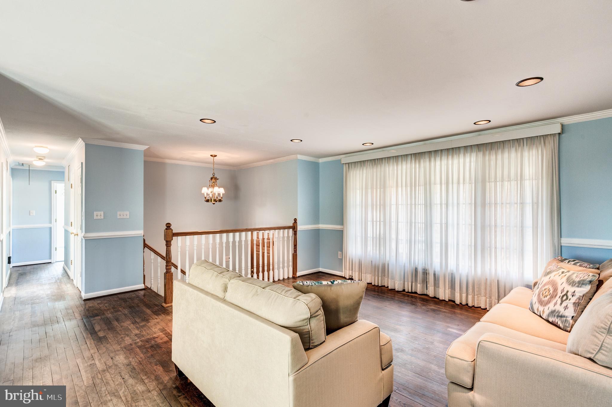 207 Locknell Road Lutherville-Timonium, MD 21093 - Photo 7 of 54 Gallery Image 7