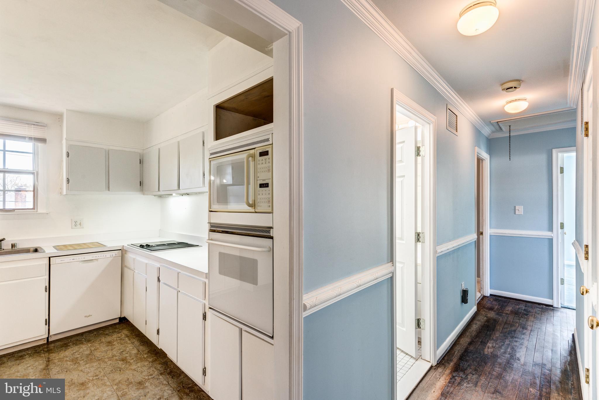 207 Locknell Road Lutherville-Timonium, MD 21093 - Photo 10 of 54 Gallery Image 10