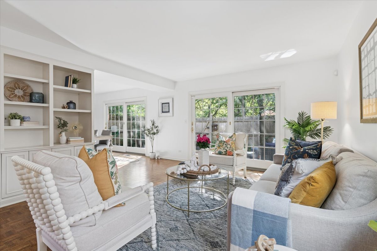 730 Oak Street Winnetka, IL 60093 - Photo 6 of 28 a living room with furniture and a large window