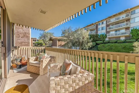 $589,000 | 6542 Ocean Crest Drive, Unit C212, Rancho Palos Verdes, CA 90275