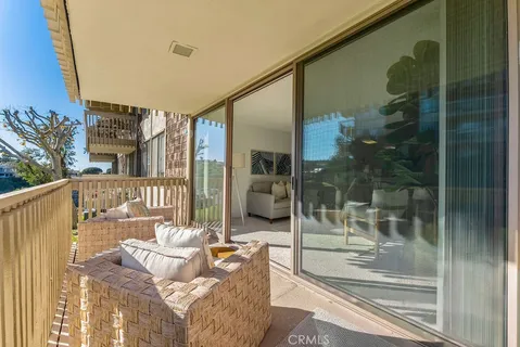 $589,000 | 6542 Ocean Crest Drive, Unit C212, Rancho Palos Verdes, CA 90275