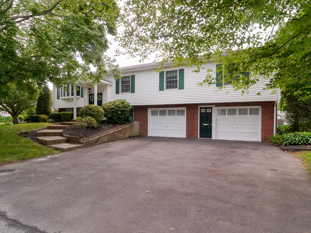 131 Burgess Road Somerset, MA 02726 - Photo 3 of 42 Gallery Image 3