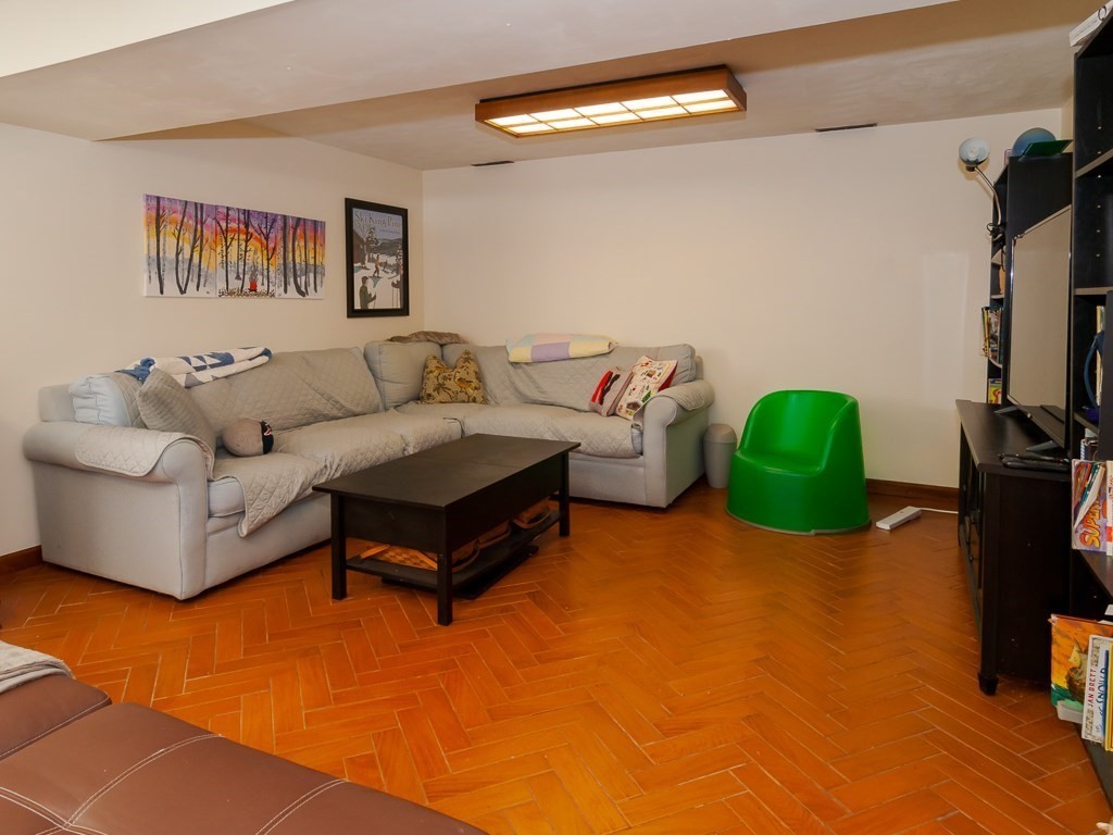 131 Burgess Road Somerset, MA 02726 - Photo 42 of 42 Gallery Image 42