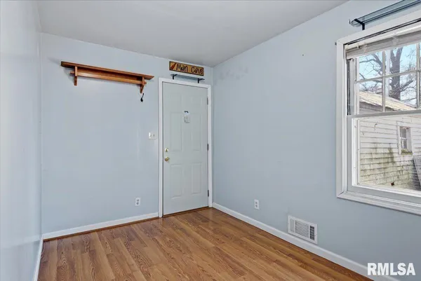 $114,900 | 1905 North 21st Street, Springfield, IL 62702