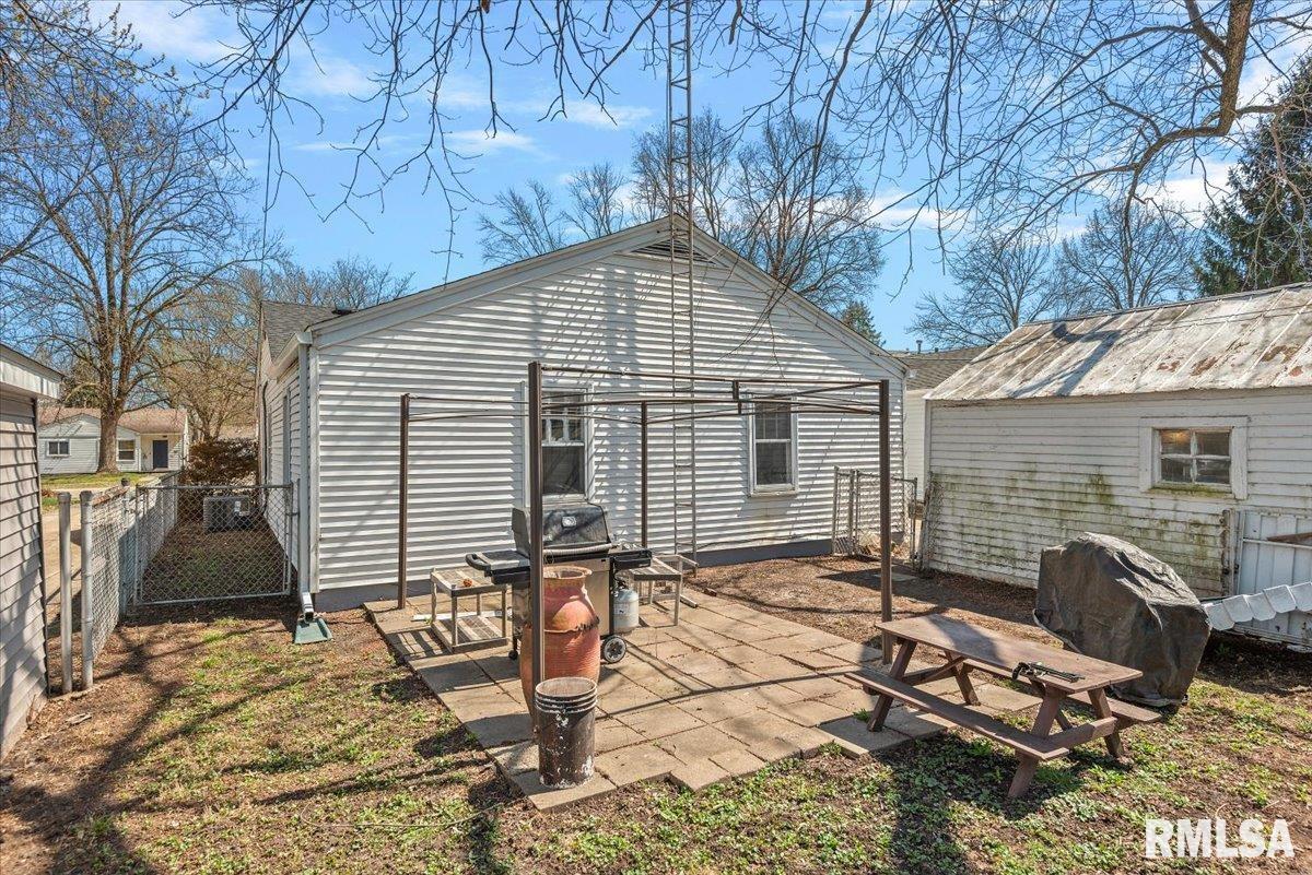 1905 North 21st Street Springfield, IL 62702 - Photo 20 of 24