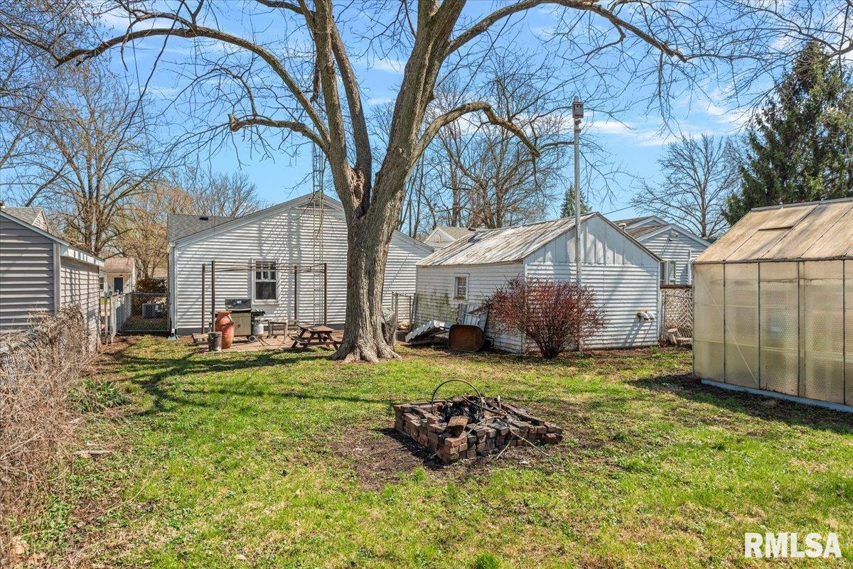 1905 North 21st Street Springfield, IL 62702 - Photo 22 of 24