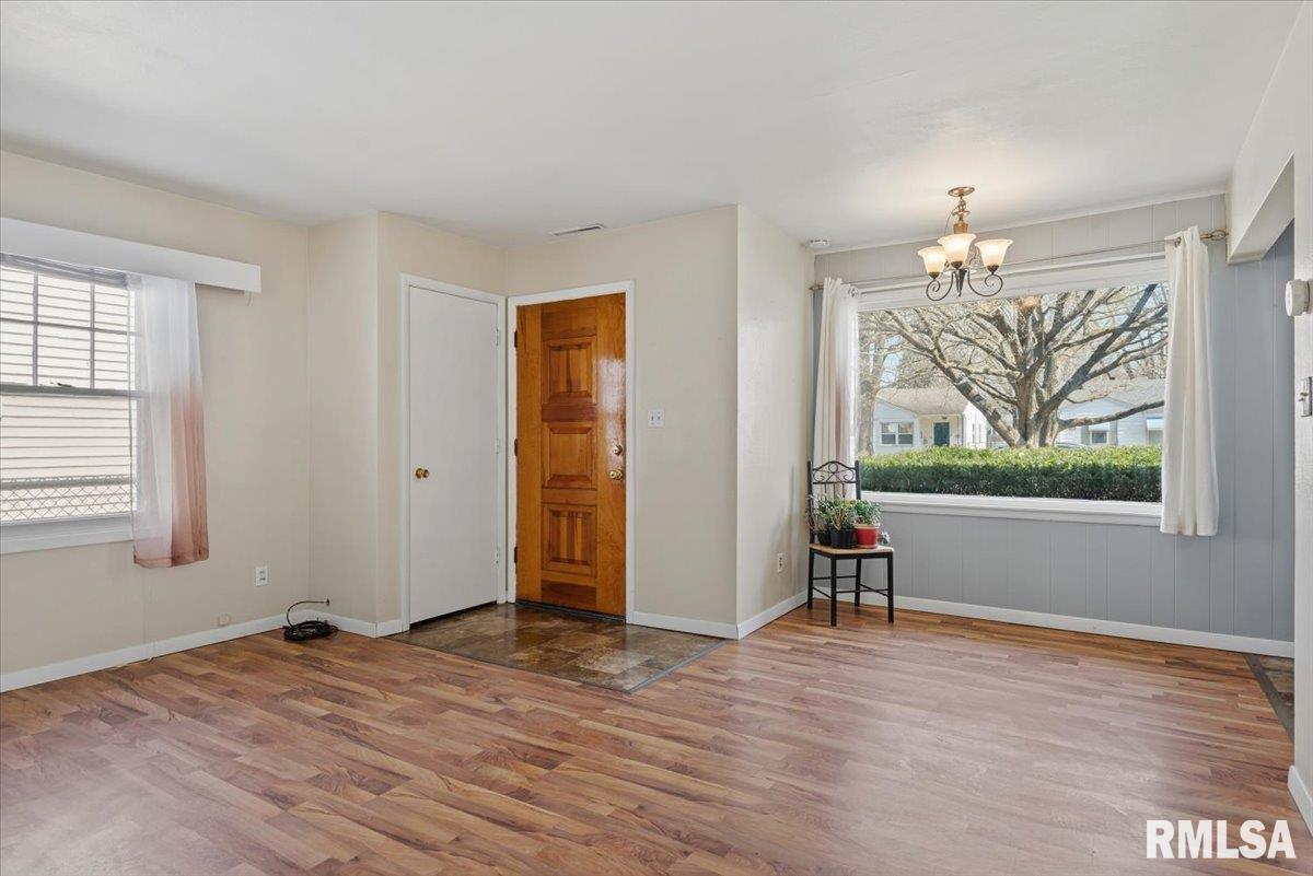 1905 North 21st Street Springfield, IL 62702 - Photo 4 of 24