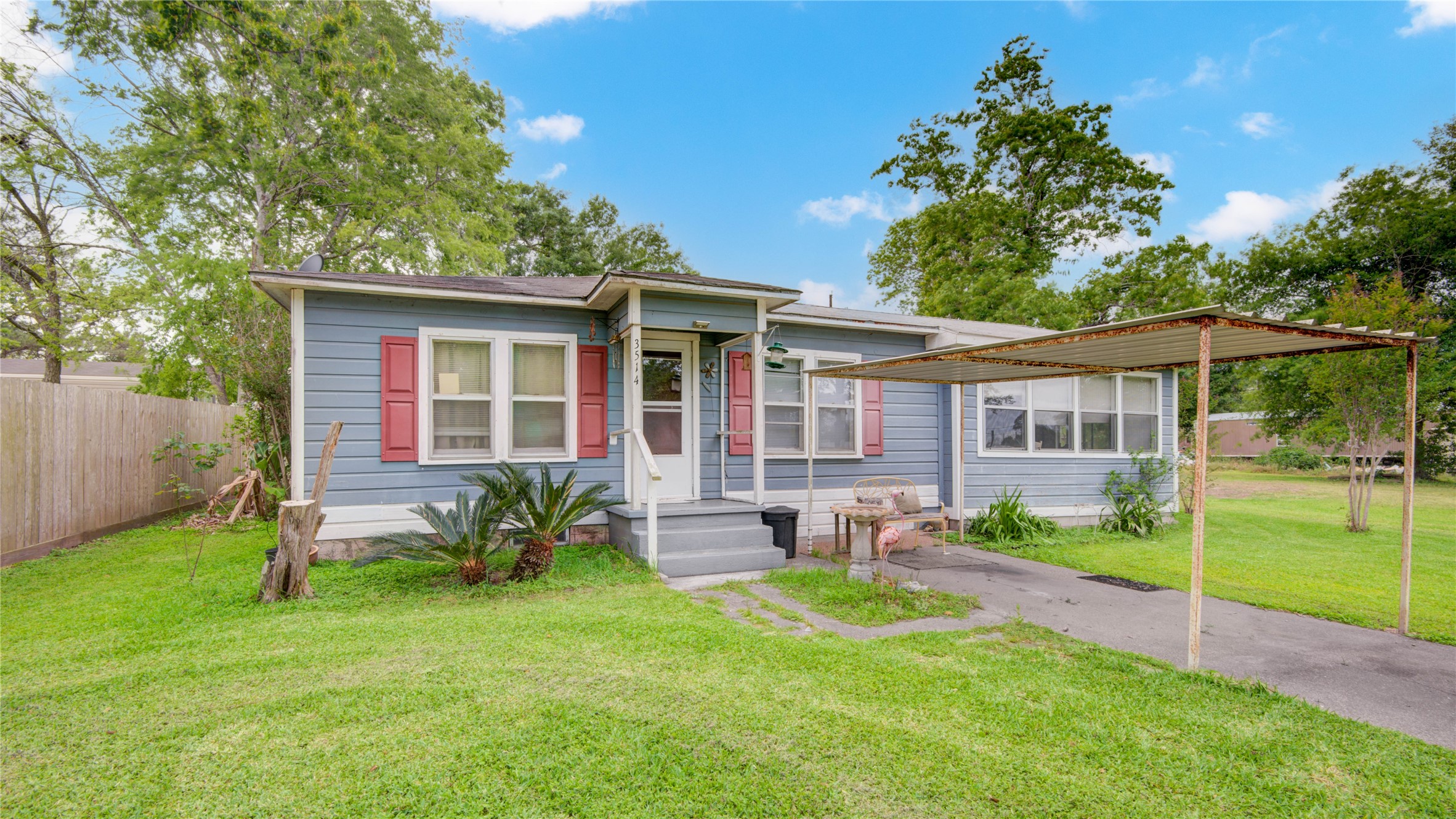 3514 Commerce Street Damon, TX 77430 - Photo 1 of 25