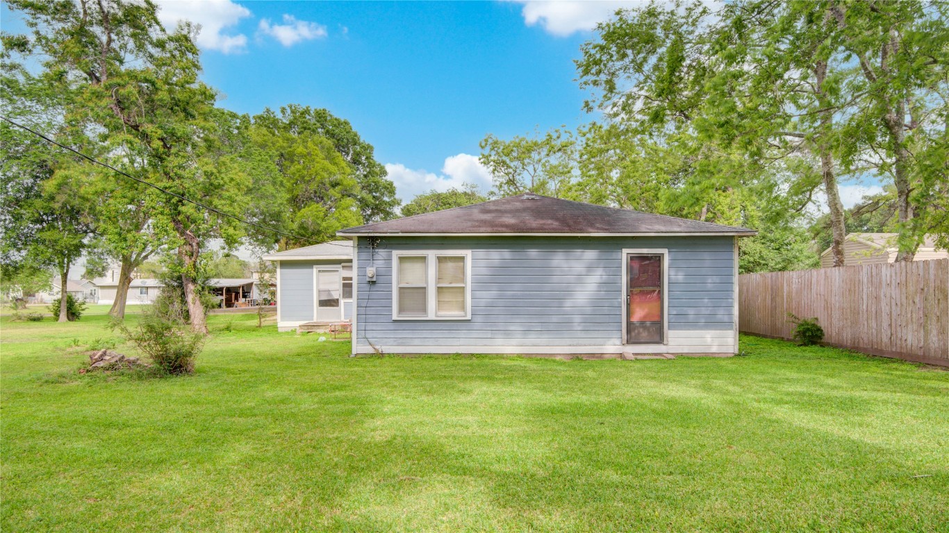 3514 Commerce Street Damon, TX 77430 - Photo 25 of 25