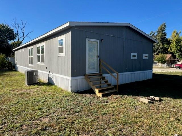 705 West Pierce Street Winters, TX 79567 - Photo 16 of 18