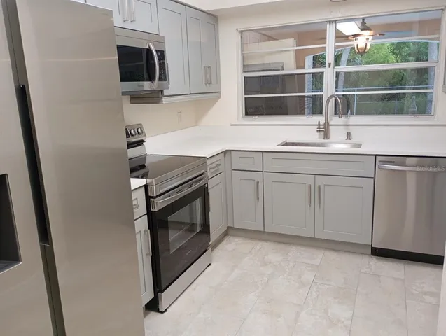 $3,100 | 3944 Headsail Drive, New Port Richey, FL 34652