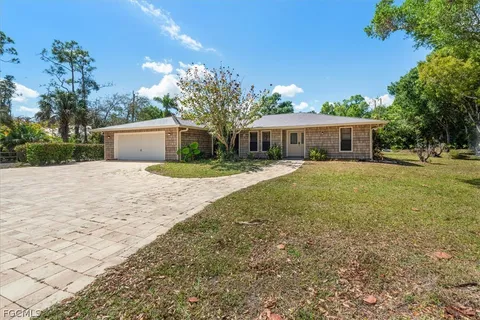 $875,000 | 15710 Shamrock Drive, Fort Myers, FL 33912
