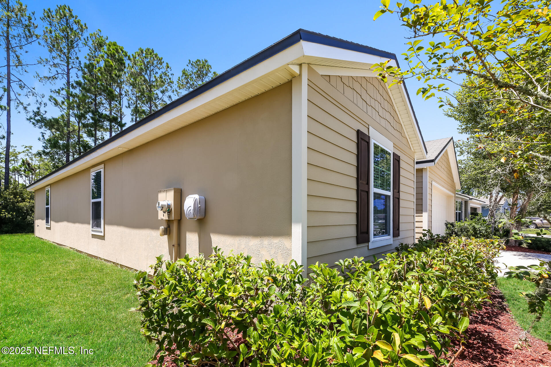 43 Cody Street St. Augustine, FL 32084 - Photo 14 of 15 a front view of house with yard