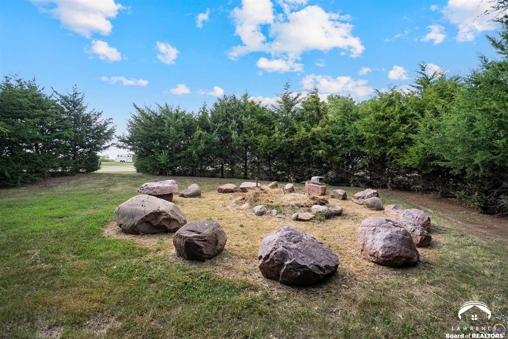 9736 West Lake Road Ozawkie, KS 66070 - Photo 17 of 93