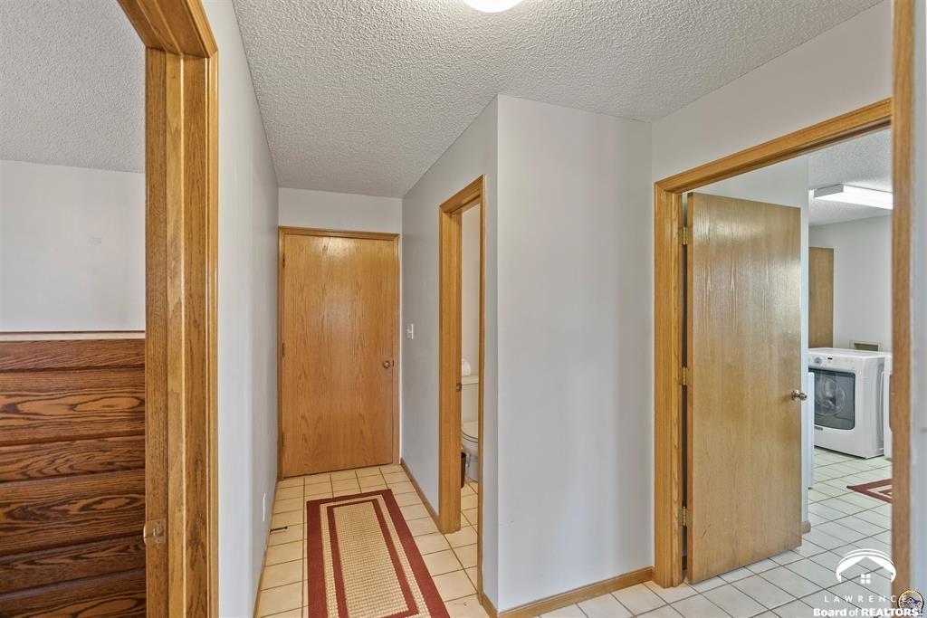 9736 West Lake Road Ozawkie, KS 66070 - Photo 30 of 93