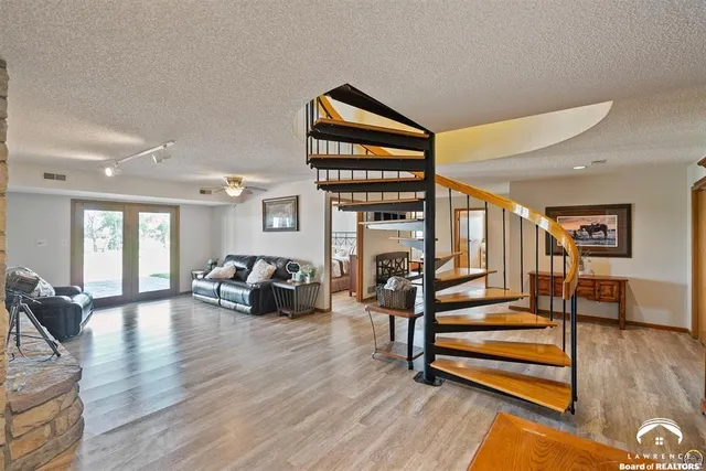 $840,000 | 9736 West Lake Road, Ozawkie, KS 66070