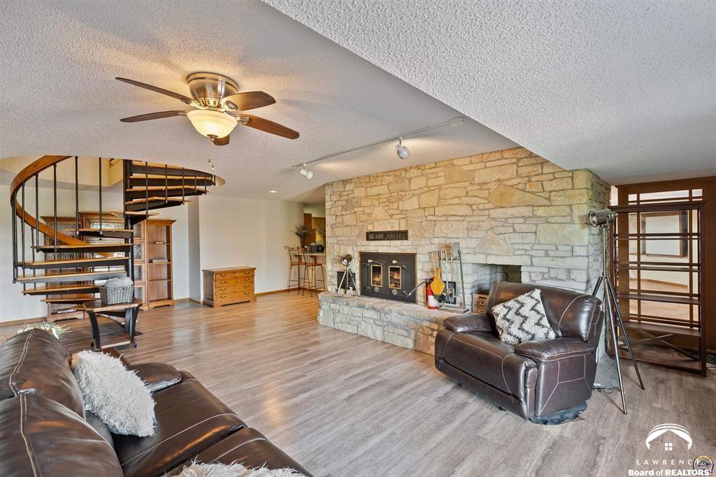 9736 West Lake Road Ozawkie, KS 66070 - Photo 53 of 93