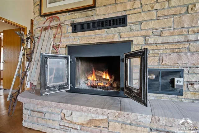 $840,000 | 9736 West Lake Road, Ozawkie, KS 66070