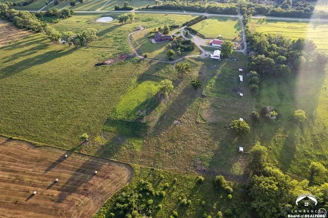 $840,000 | 9736 West Lake Road, Ozawkie, KS 66070