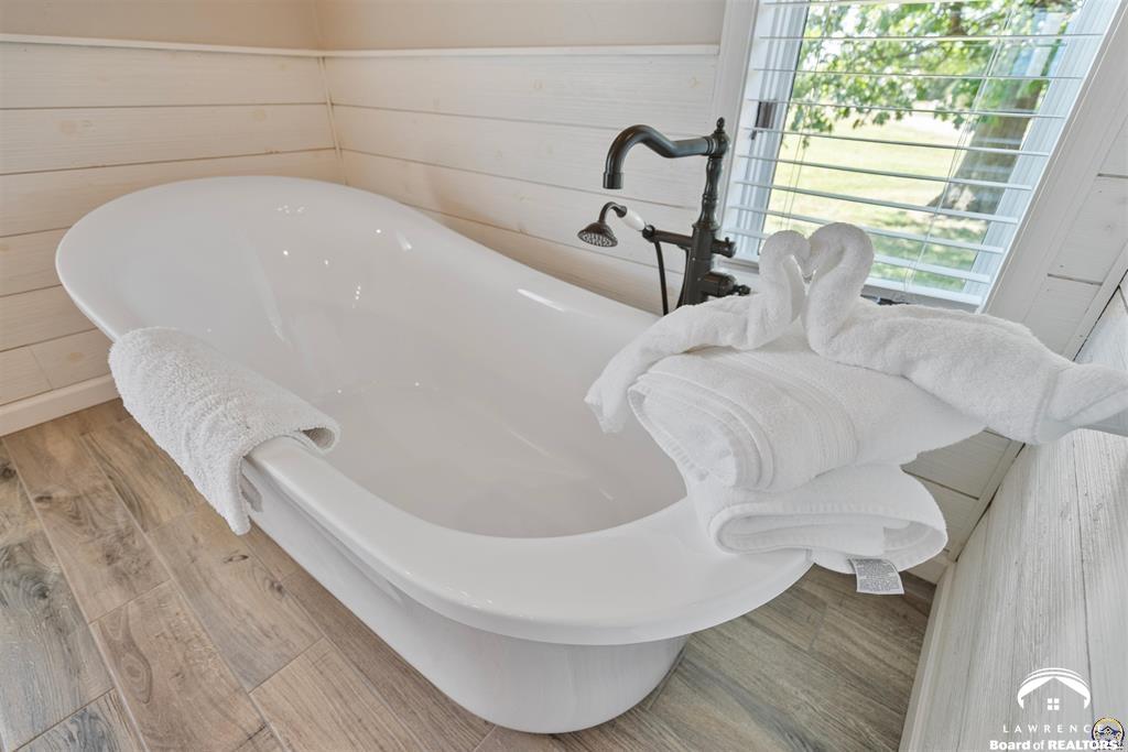 9736 West Lake Road Ozawkie, KS 66070 - Photo 72 of 93