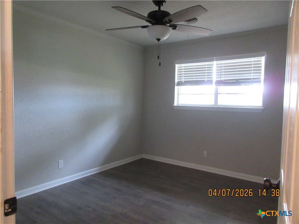 506 East Loop 121 Belton, TX 76513 - Photo 14 of 29 an empty room with a window