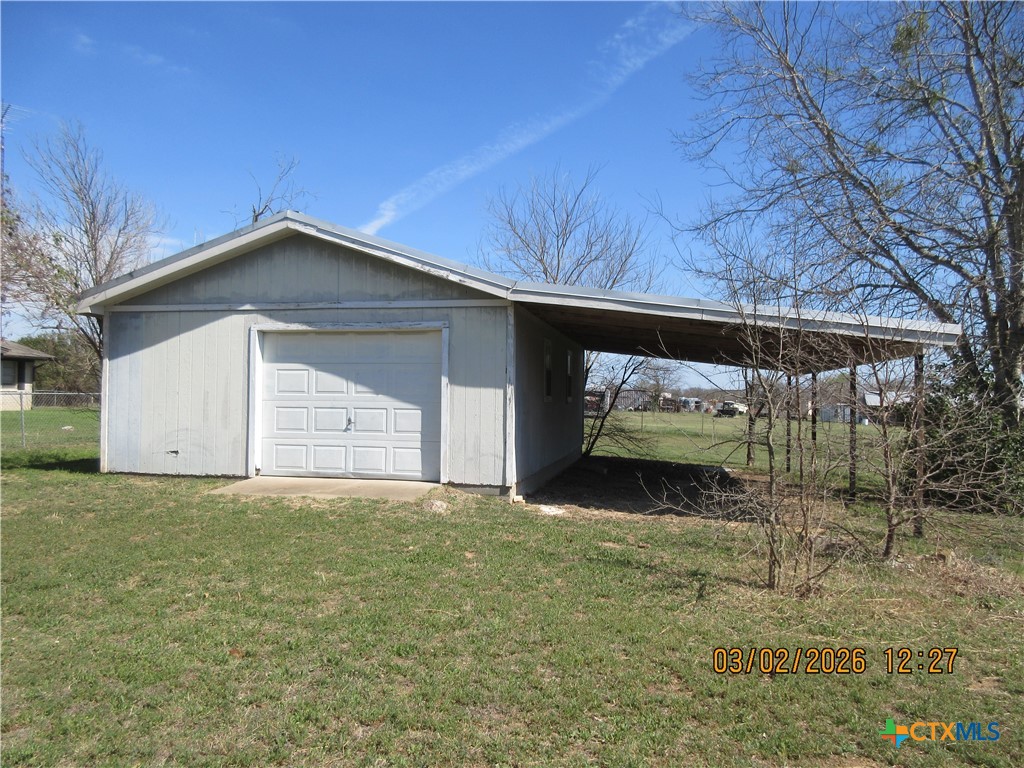 506 East Loop 121 Belton, TX 76513 - Photo 24 of 29 a front view of a house with a yard