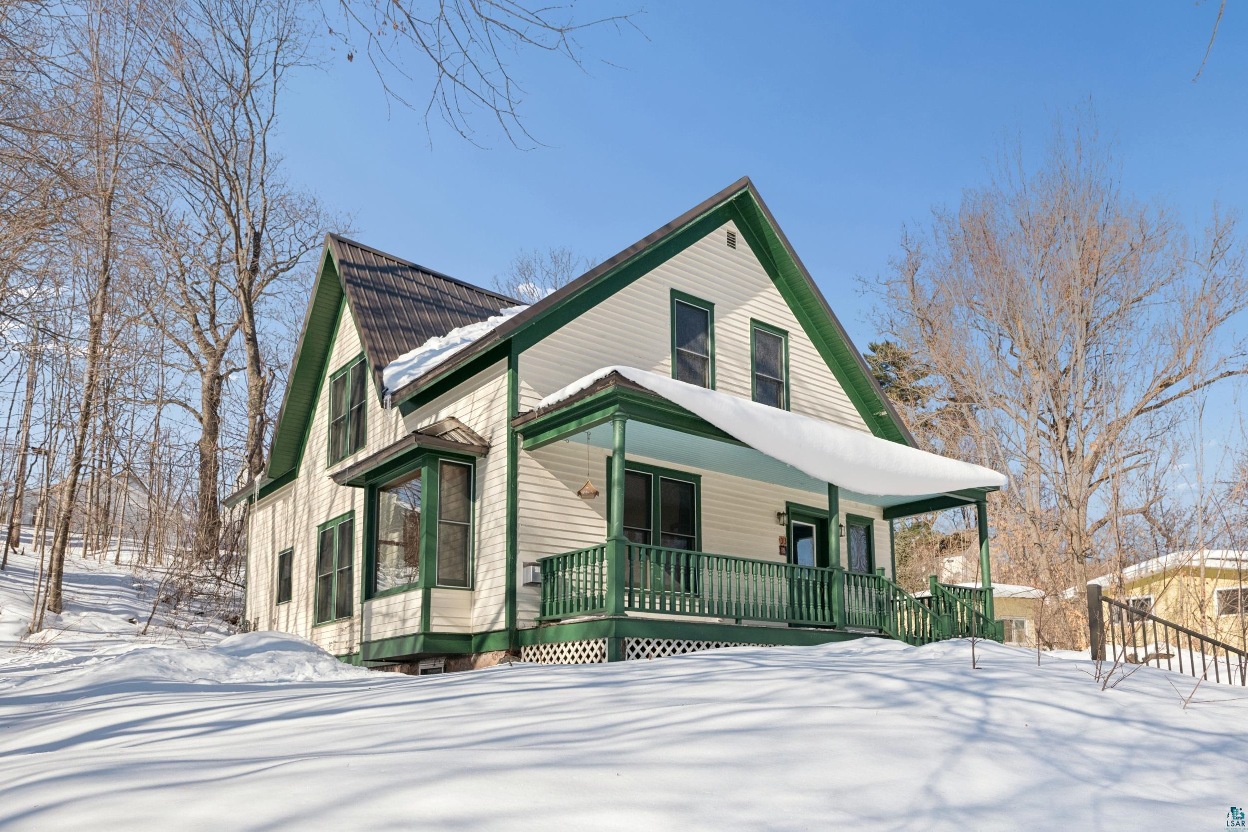 View of front of property featuring a porch