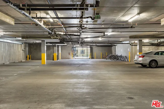 $4,100 | 630 West 28th Street, Unit 1, Los Angeles, CA 90007