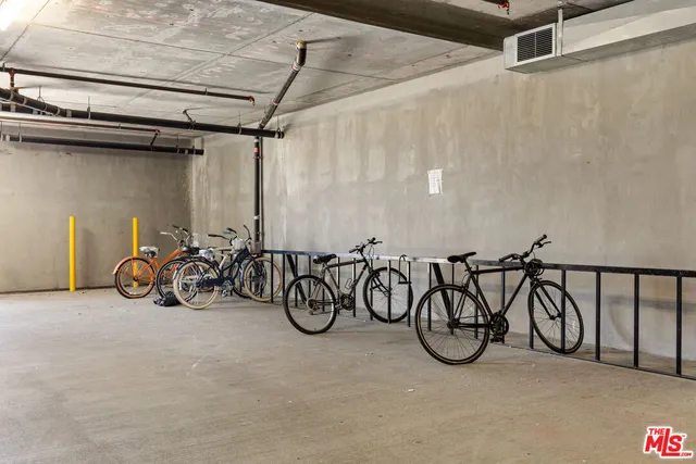 $4,100 | 630 West 28th Street, Unit 1, Los Angeles, CA 90007