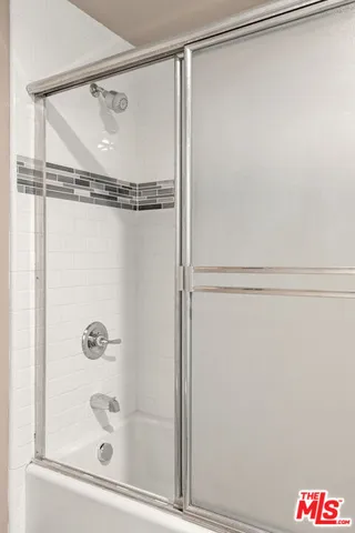 $4,100 | 630 West 28th Street, Unit 1, Los Angeles, CA 90007