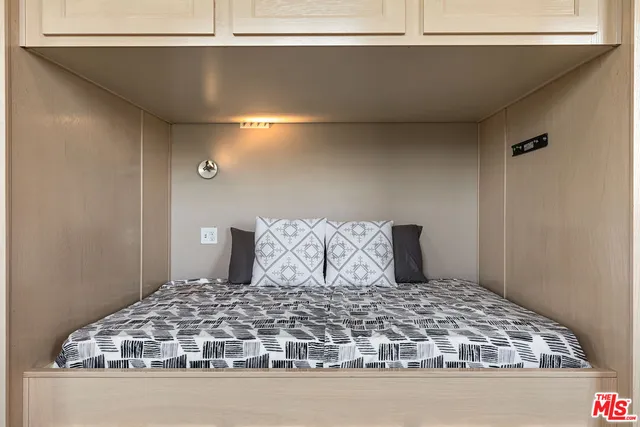 $4,100 | 630 West 28th Street, Unit 1, Los Angeles, CA 90007