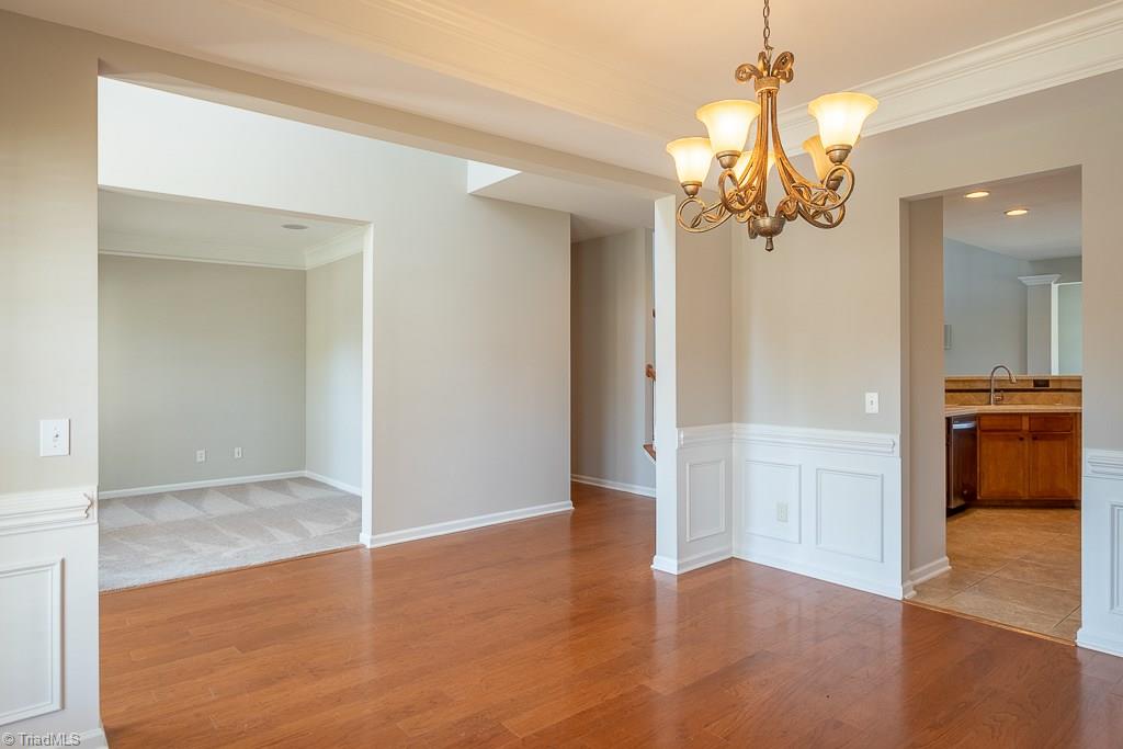 704 Spinning Wheel Point High Point, NC 27265 - Photo 5 of 30 Gallery Image 5